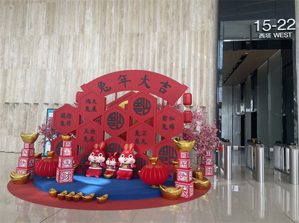 丁香国际商业中心！地处商业中心！进口品牌精装修！